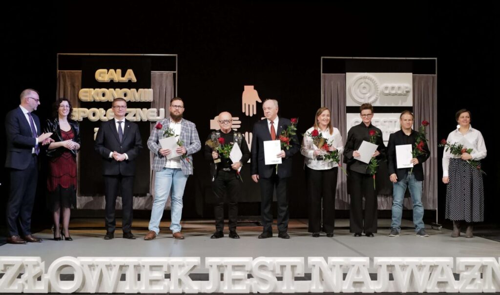 Gala Ekonomii Społecznej w Częstochowie 2025. Kogo uhonorowano nagrodami? [ZDJĘCIA] 9