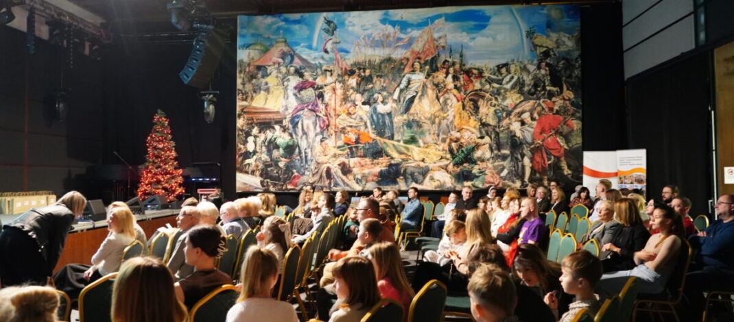 „FAKT czy FEJK – młodzi w akcji medialnej”. Gala podsumowująca projekt Fundacji Przylądek Kreatywności [ZDJĘCIA]