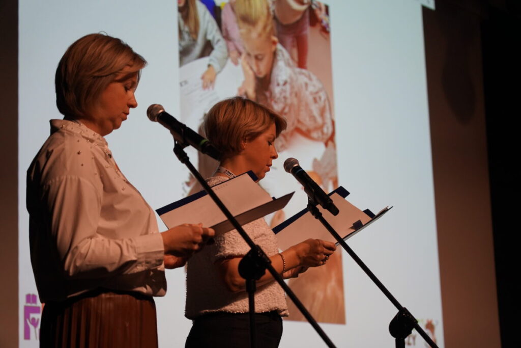 „FAKT czy FEJK – młodzi w akcji medialnej". Gala podsumowująca projekt Fundacji Przylądek Kreatywności [ZDJĘCIA] 34