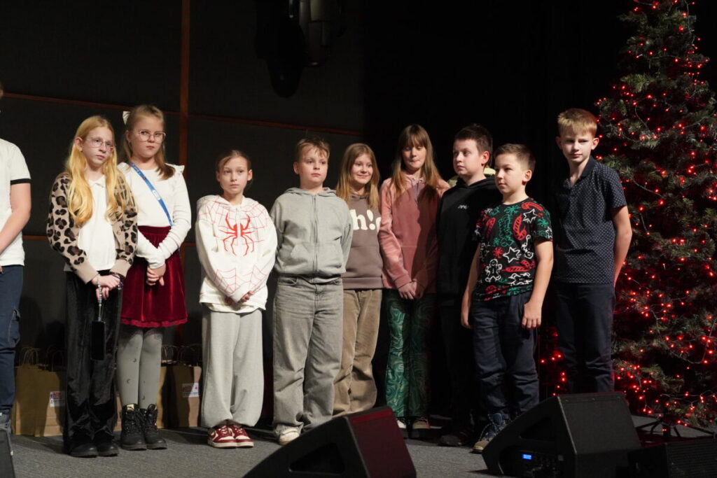 „FAKT czy FEJK – młodzi w akcji medialnej". Gala podsumowująca projekt Fundacji Przylądek Kreatywności [ZDJĘCIA] 27