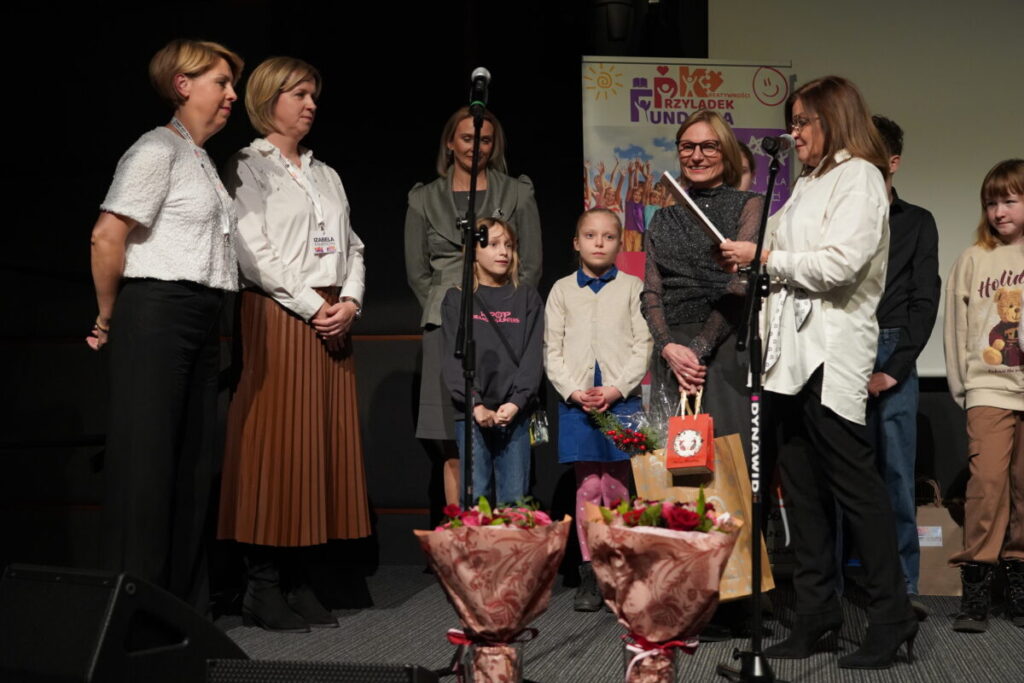 „FAKT czy FEJK – młodzi w akcji medialnej". Gala podsumowująca projekt Fundacji Przylądek Kreatywności [ZDJĘCIA] 23