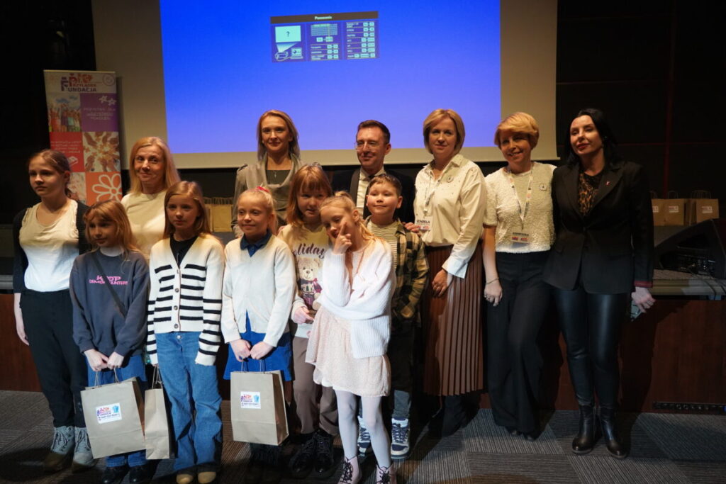 „FAKT czy FEJK – młodzi w akcji medialnej". Gala podsumowująca projekt Fundacji Przylądek Kreatywności [ZDJĘCIA] 13