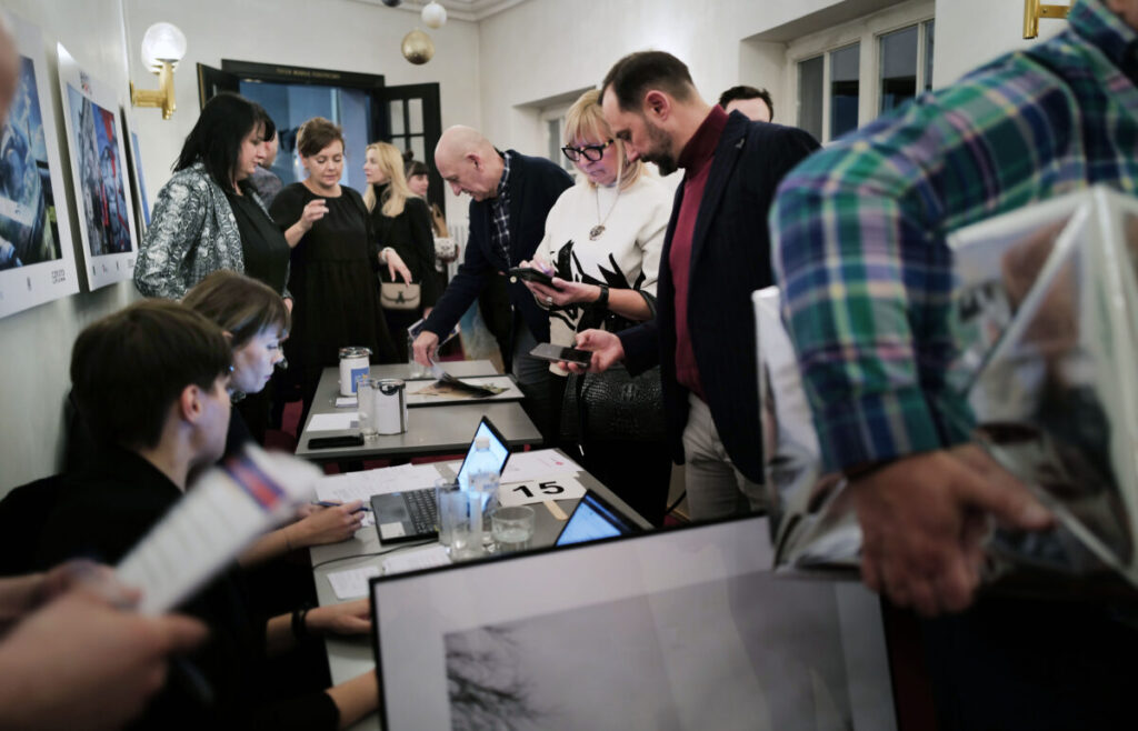 "Sztuka Dobra". Aukcja charytatywna na rzecz Najbliższych Adama Markowskiego za nami [ZDJĘCIA] 8