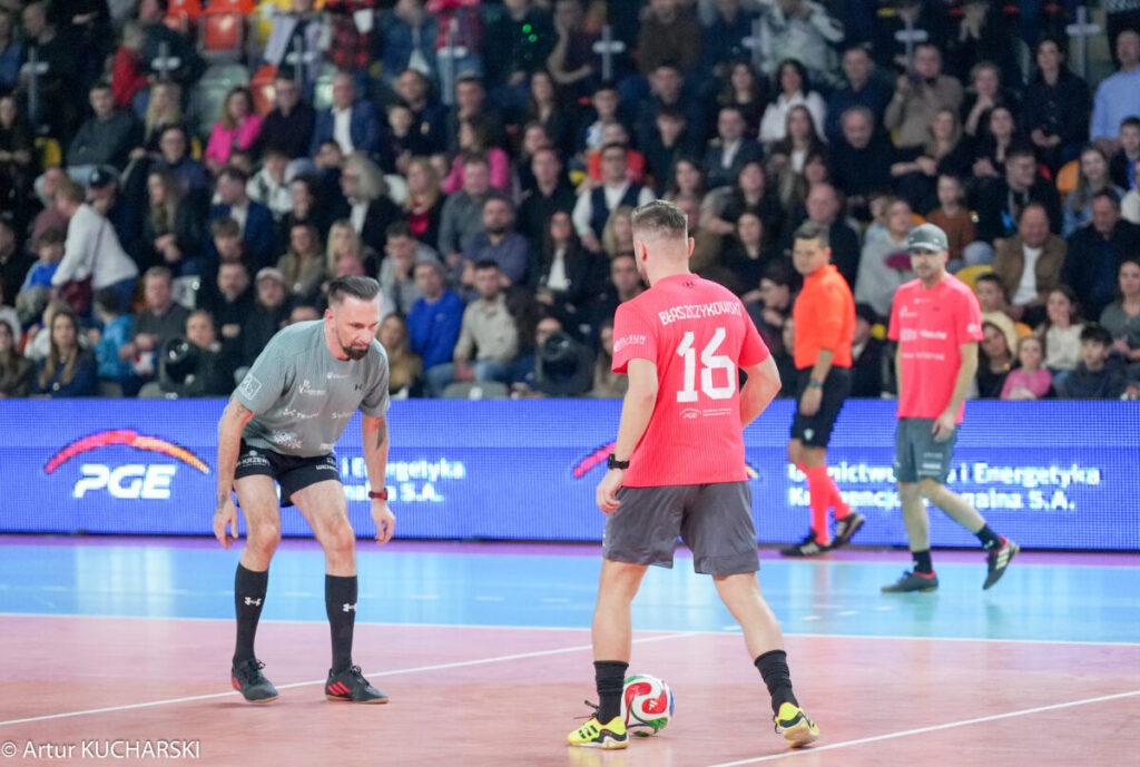 VII edycja ,,Świątecznego grania z Kubą” za nami. Były gwiazdy, świetna zabawa i pełna hala! [RELACJA] 15