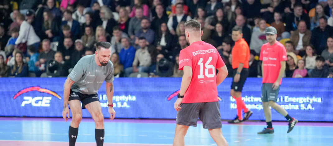 VII edycja ,,Świątecznego grania z Kubą” za nami. Były gwiazdy, świetna zabawa i pełna hala! [RELACJA]