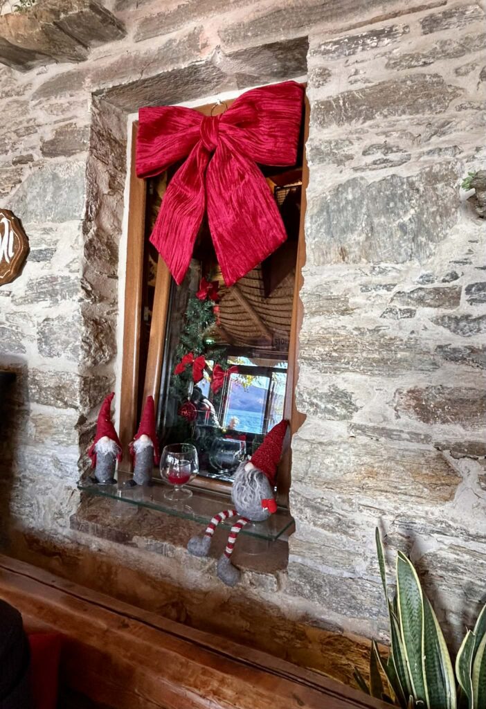 Tam, gdzie święta pachną kadzidłem i cynamonem. Greckie Dodekaimero 2