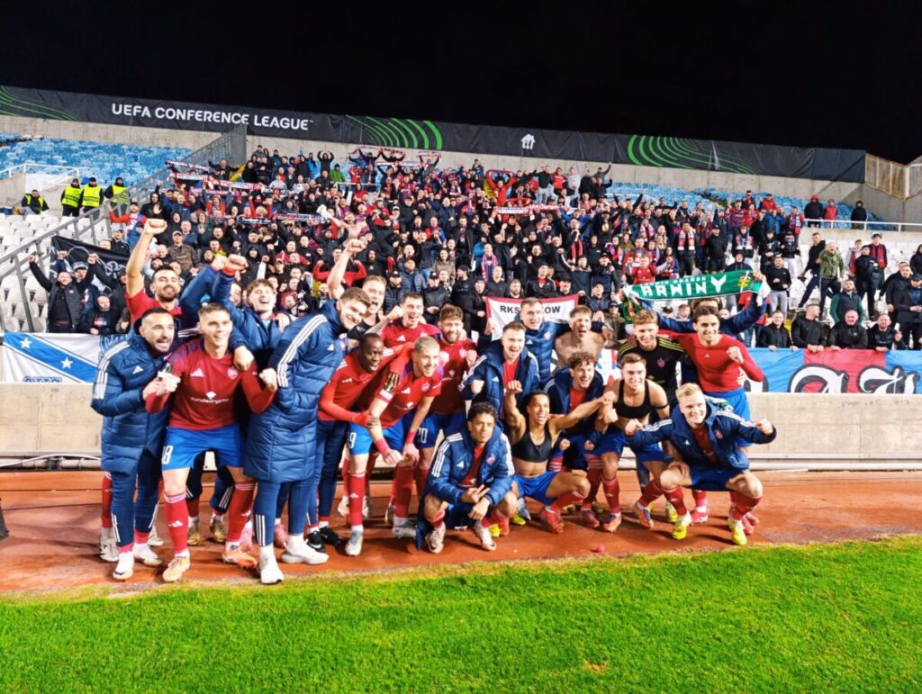 Raków ponownie zdobył Cypr! I zajął 2. miejsce w fazie ligowej Ligi Konferencji UEFA!!! 9