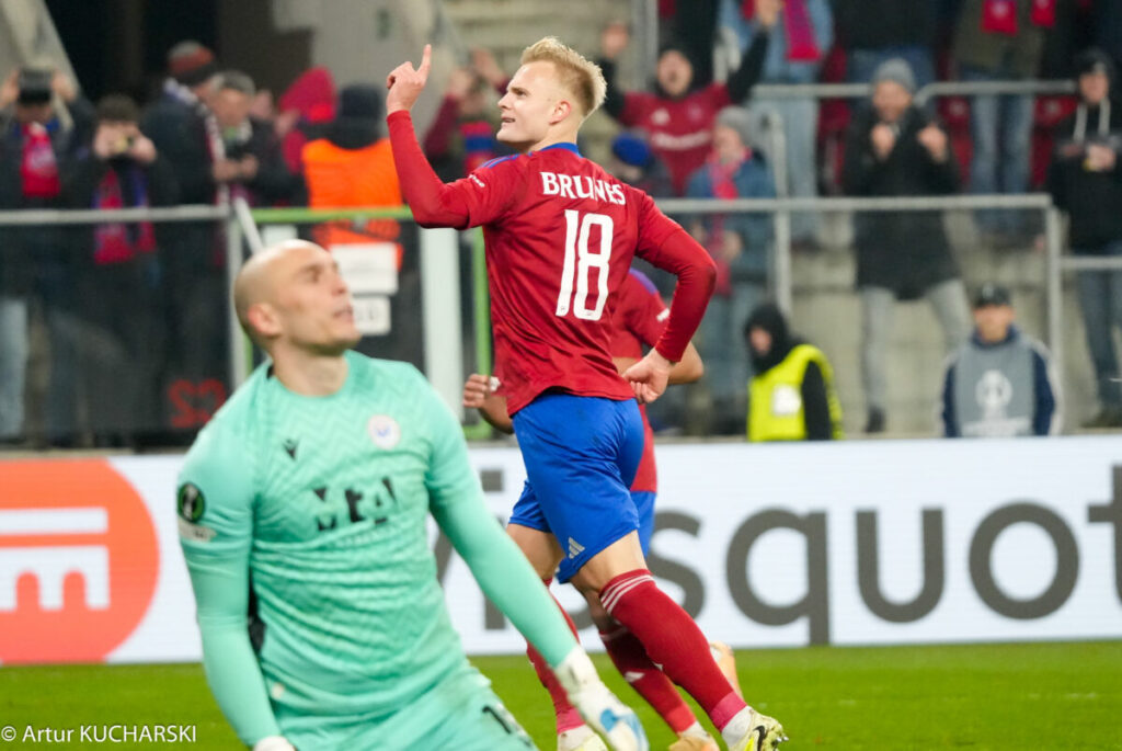 Raków niepokonany w fazie ligowej LK UEFA! Wygrał 3 raz i zapewnił sobie awans! 7