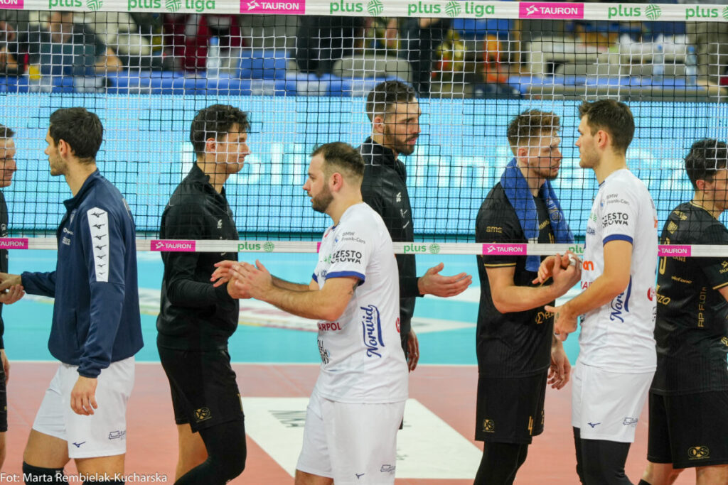 W Rzeszowie zdobyty tylko 1 set... 11