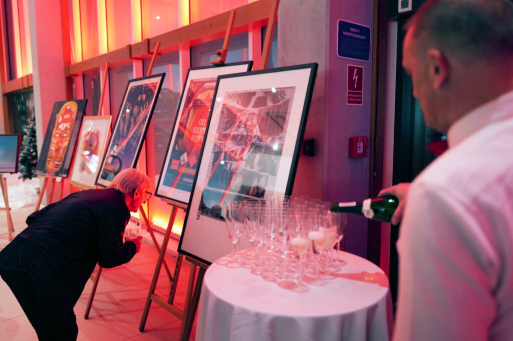 Pamięci Adama Markowskiego – wystawa „Sztuka Dobra” w Volvo Car Częstochowa 88