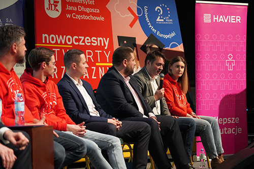 Finał spotkań o karierze i nowych technologiach. Fundacja Wspólnota Współpraca Wsparcie. 11