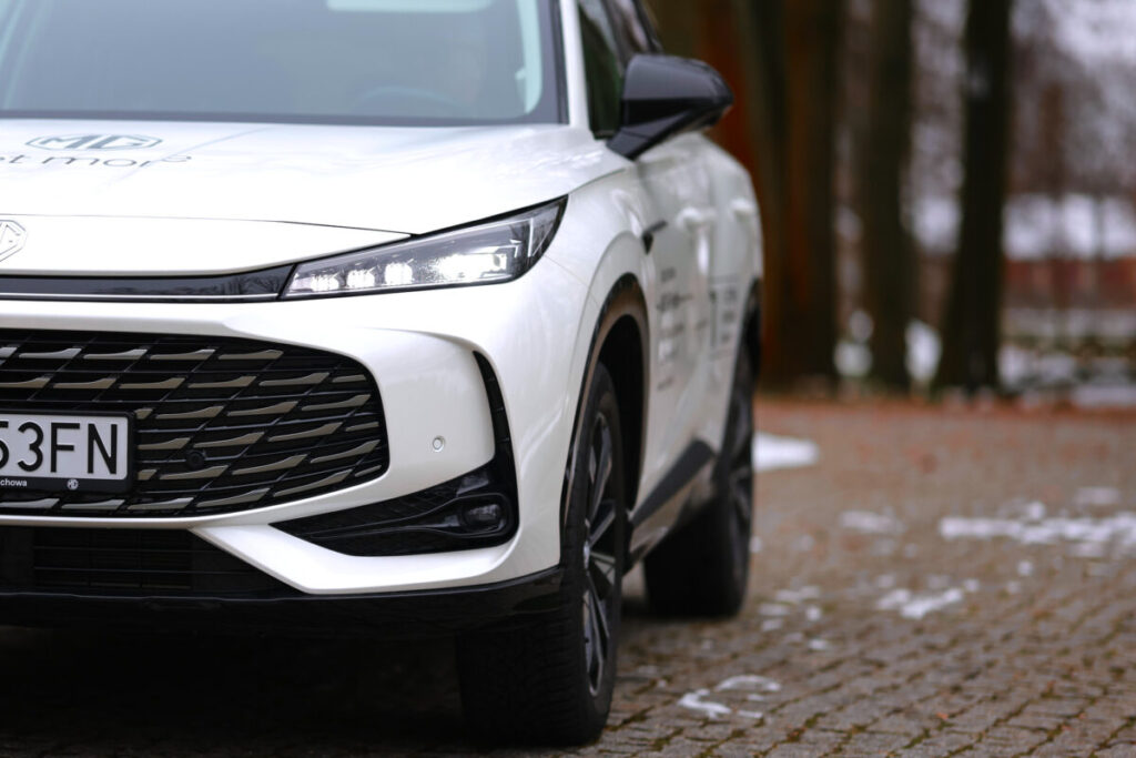 Legenda po chińsku da się lubić. Test MG HS 54