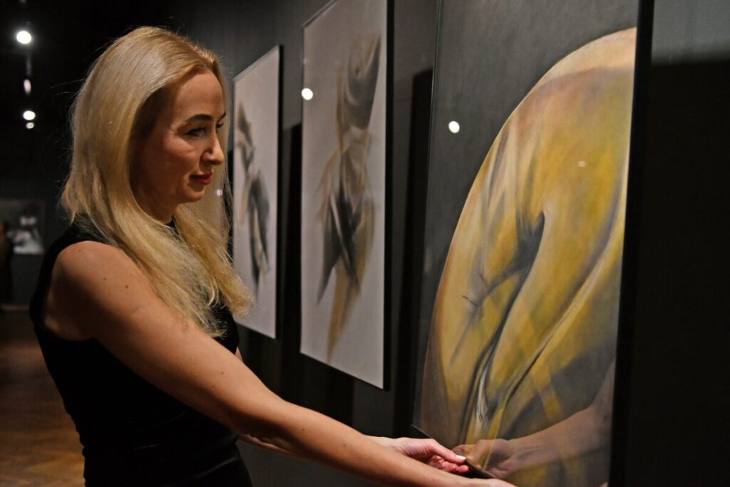 Miejska Galeria Sztuki proponuje : „Ciało. Kilka odsłon nagości”. Tę wystawę musicie obejrzeć! 9