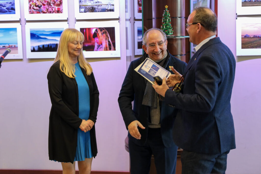 Wystawa Międzynarodowego Medycznego Klubu Fotografów FIAP w Muzeum Monet i Medali Jana Pawła II 14