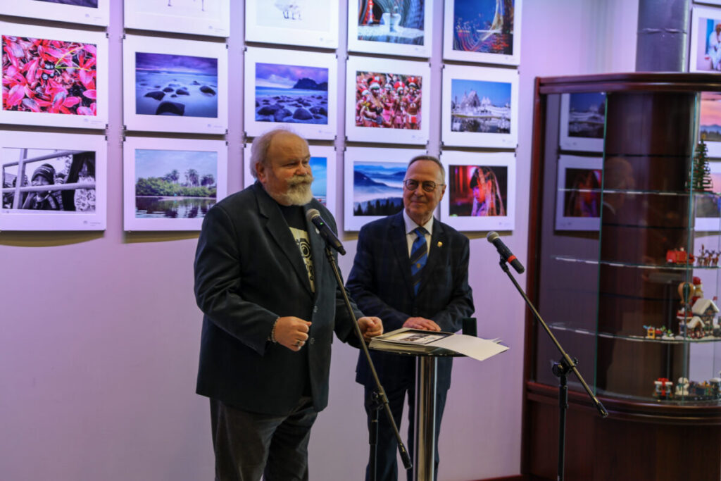 Wystawa Międzynarodowego Medycznego Klubu Fotografów FIAP w Muzeum Monet i Medali Jana Pawła II 7