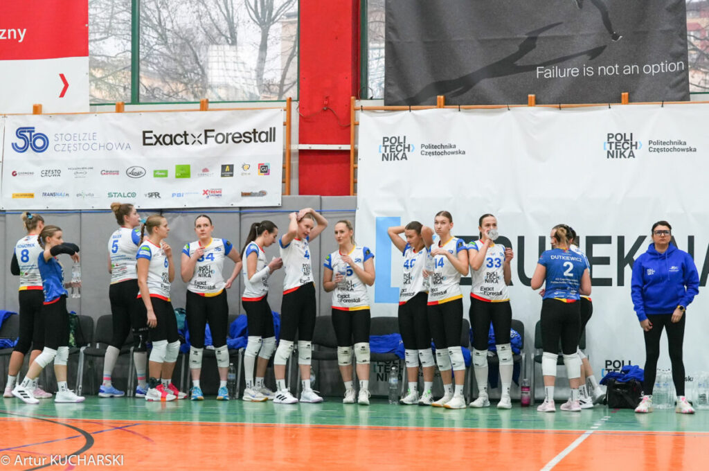 Po porażce z SMS PZPS II siatkarki Częstochowianki Politechniki są na 6. miejscu w tabeli 2. ligi 7