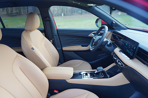 Legenda po chińsku da się lubić. Test MG HS 14