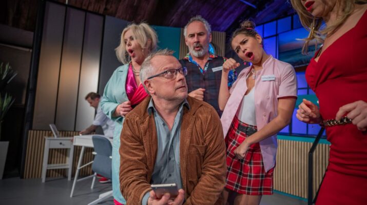 "Bez hamulców - jazda bez trzymanki" Artura Barcisia już 9 stycznia w Częstochowie. Mamy podwójne zaproszenie [KONKURS] 1