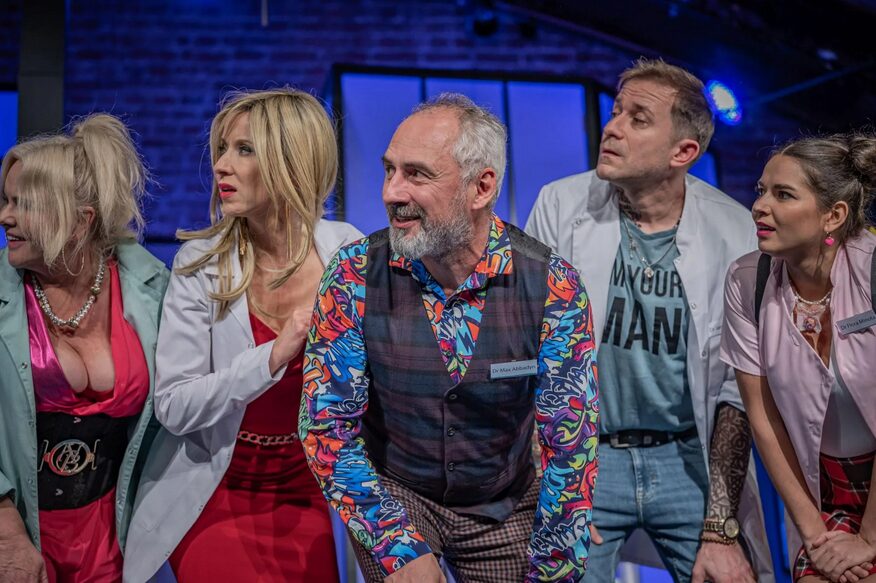 "Bez hamulców - jazda bez trzymanki" Artura Barcisia już 9 stycznia w Częstochowie. Mamy podwójne zaproszenie [KONKURS] 3