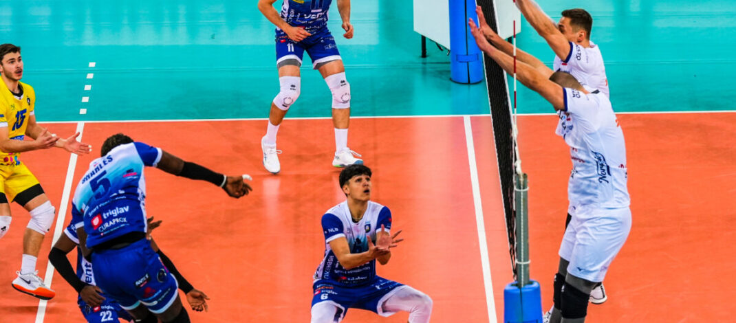 Siatkarze Steam grają w Suwałkach i znowu muszą uciekać z ostatniego miejsca