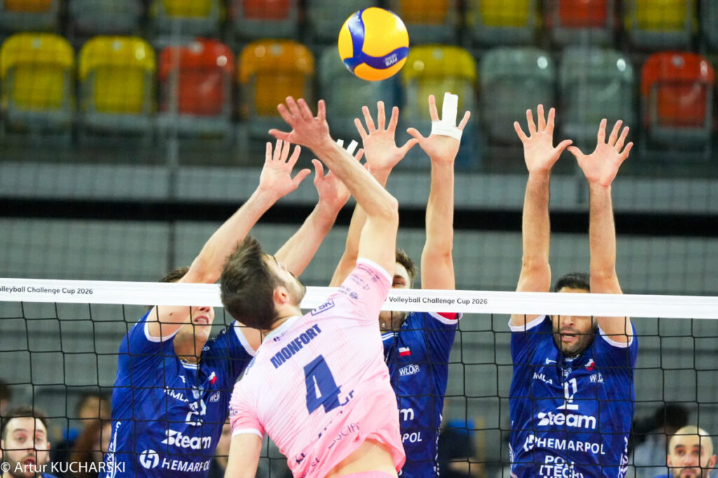 Siatkarze Steam wygrali 4 mecz w Challenge Cup i są już w ćwierćfinale... 3