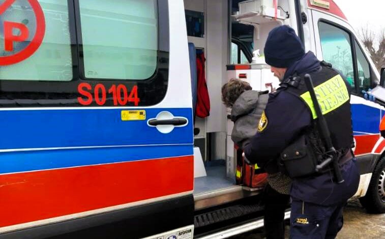 Chciała zniszczyć defibrylator AED. Interweniowała Straż Miejska