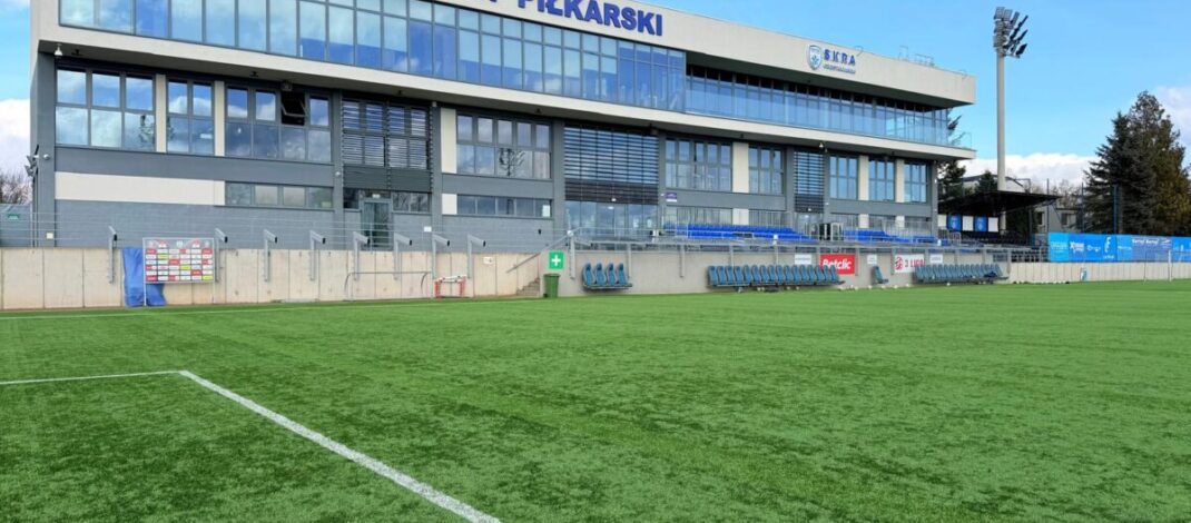 Skra Częstochowa wraca na Loretańską! Cała runda wiosenna 2025/2026 z kibicami na własnym stadionie!