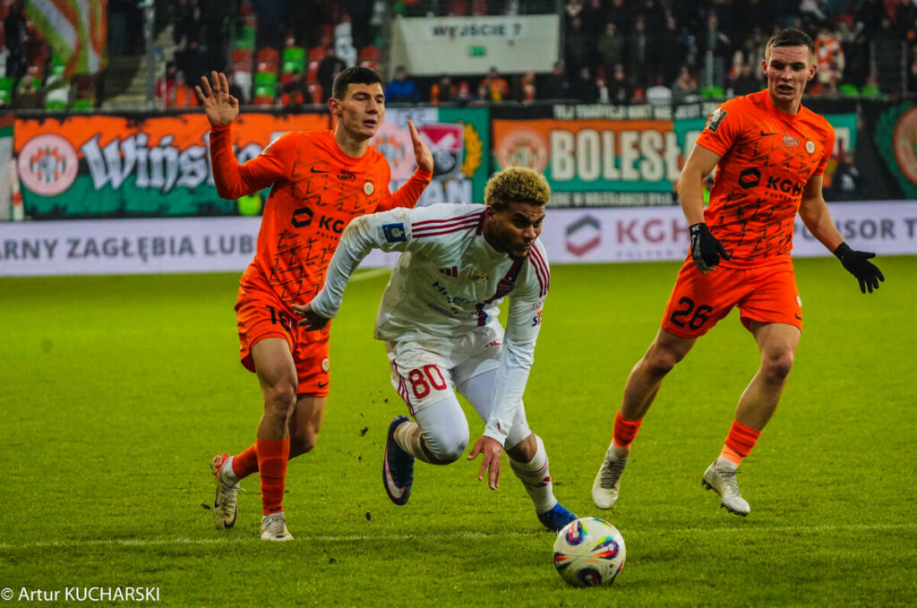 Remis w Lubinie. Raków w 2026 roku nadal bez zwycięstwa: trzy mecze, dwa punkty... 5