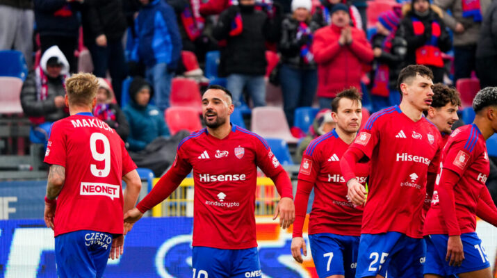 Hit w Poznaniu. Mistrz Lech kontra wicemistrz Raków 7