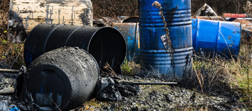 Ekologiczne ABC. Województwo śląskie otrzyma 120 milionów złotych na usunięcie nielegalnych wysypisk śmieci, wśród nich składowisko w Koziegłowach