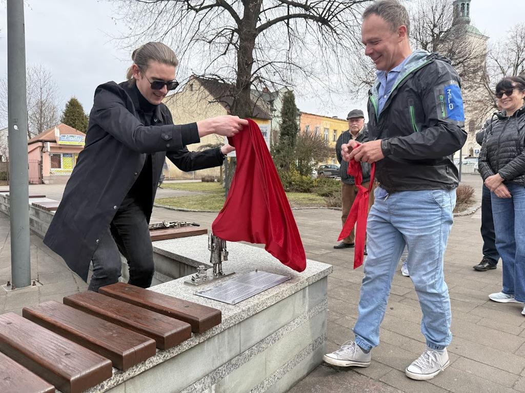 Dwie nowe rzeźby na Szlaku Tradycji. 9