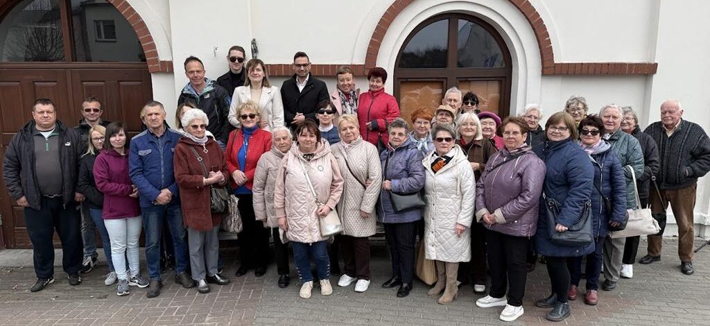 Dwie nowe rzeźby na Szlaku Tradycji.