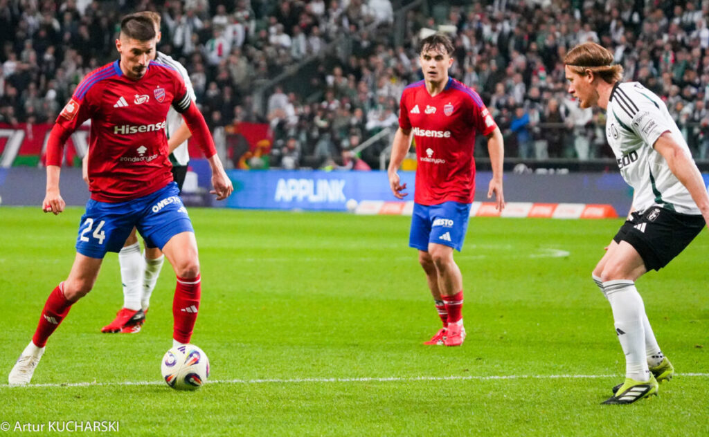 Po remisie w Warszawie Raków ma 6 punktów straty do lider… 9