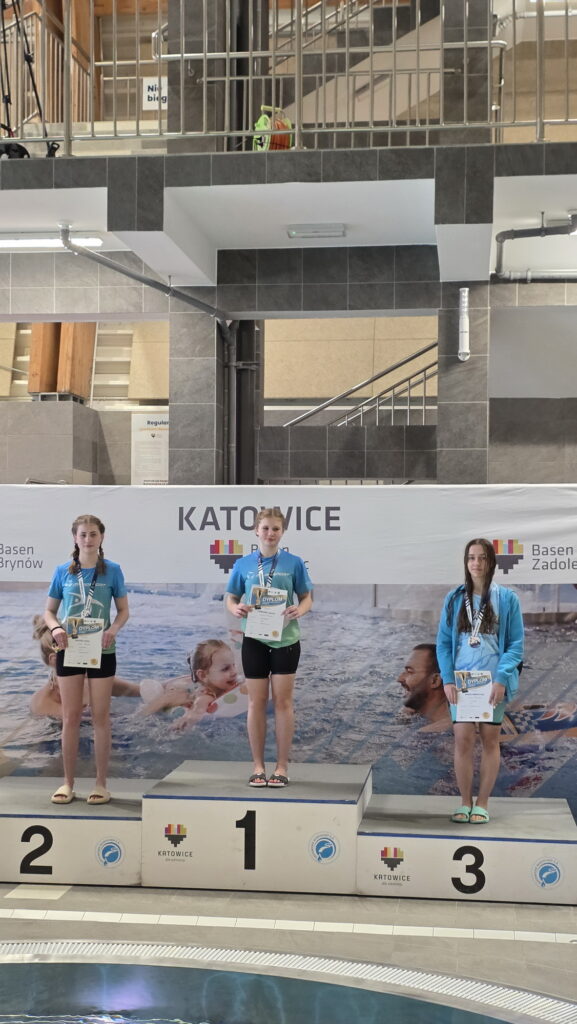 Sukces zawodników UKS Delfinek Częstochowa! 77