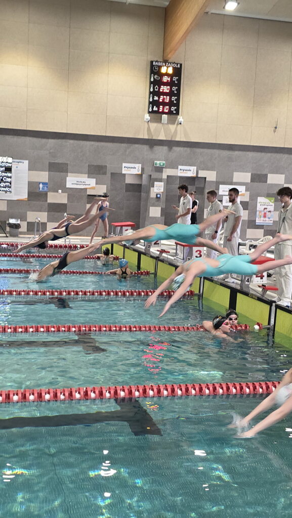 Sukces zawodników UKS Delfinek Częstochowa! 11