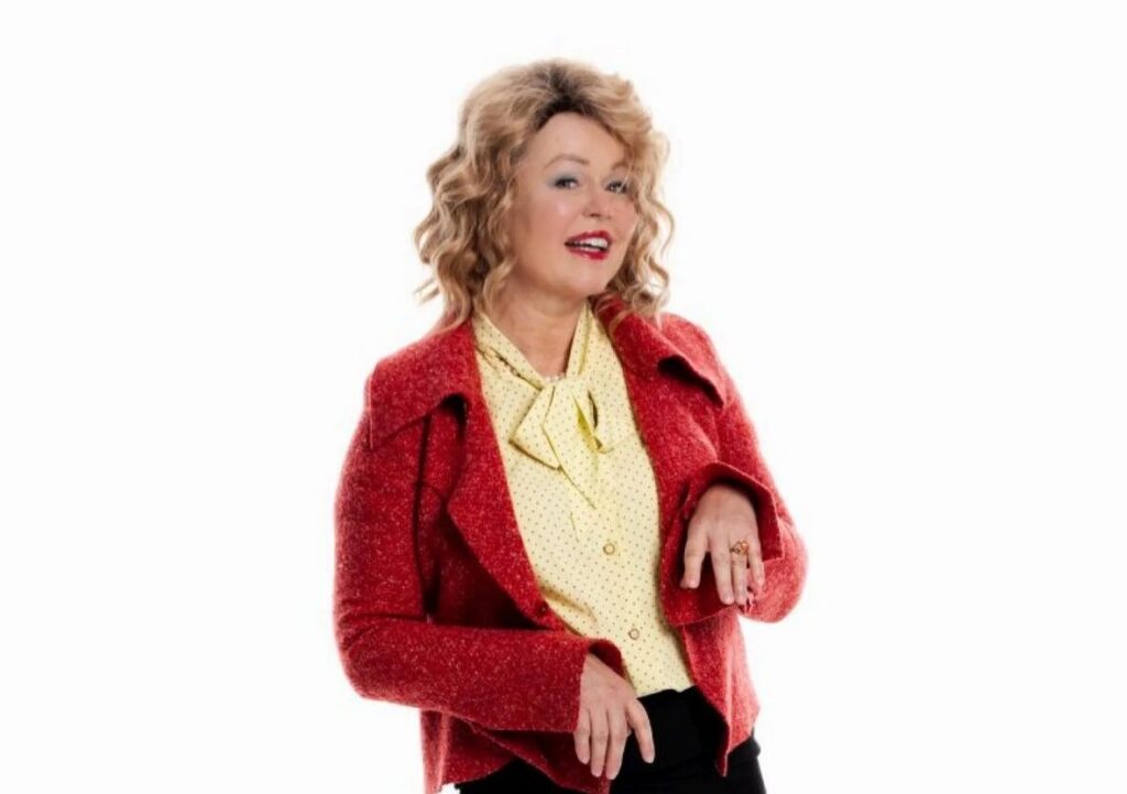 "Kłam, kręć i klękaj" po raz pierwszy w Częstochowie. Adria Art zaprasza na spektakl na Dzień Kobiet. Mamy podwójne zaproszenie [KONKURS] 3