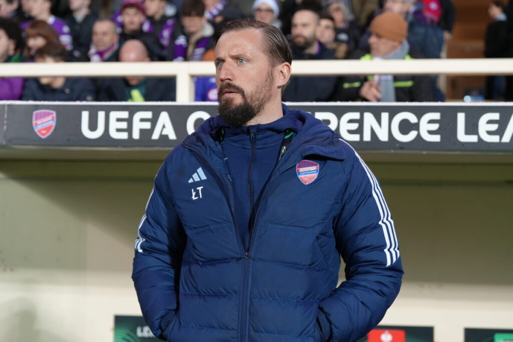 Trener Tomczyk przed meczem z włoską Fiorentiną: Nie może być słabszych ogniw... Trybuny muszą nas nieść... 3