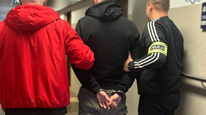 Mężczyzna pod wpływem narkotyków przewoził samochodem 14-miesięczne dziecko. 1