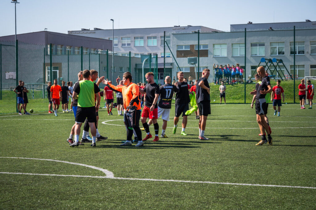 Piłkarska pomoc potrzebującym – dołącz do 7. edycji charytatywnego turnieju dzikich drużyn 71
