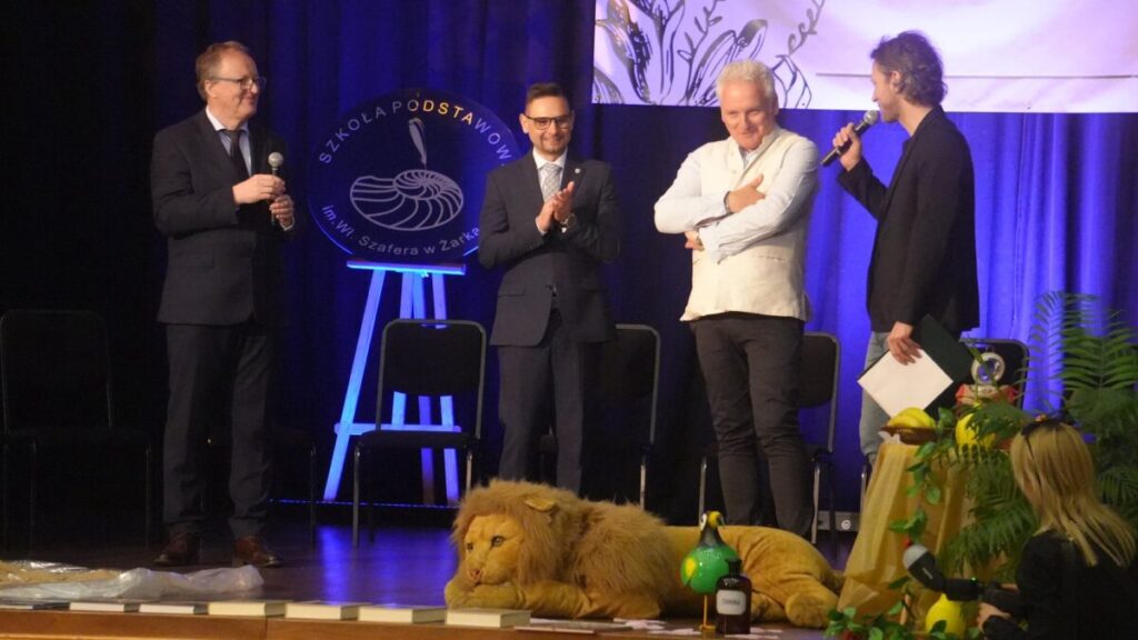 Literackie podróże z Jarosławem Kretem – 17. edycja konkursu „Kto czyta, nie błądzi" w Żarkach. 6