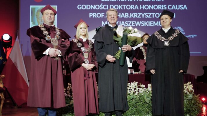 Wielkie święto na UJD - awanse naukowe i doktorat honoris causa! 1