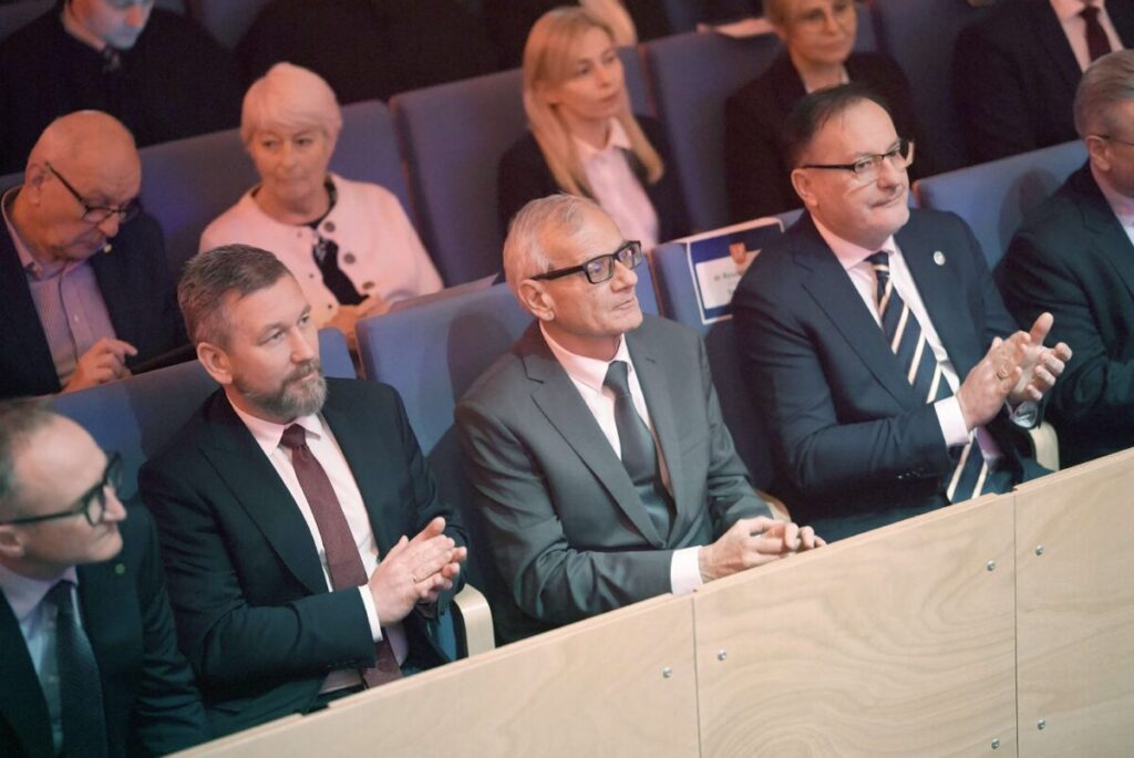 Wielkie święto na UJD - awanse naukowe i doktorat honoris causa! 4