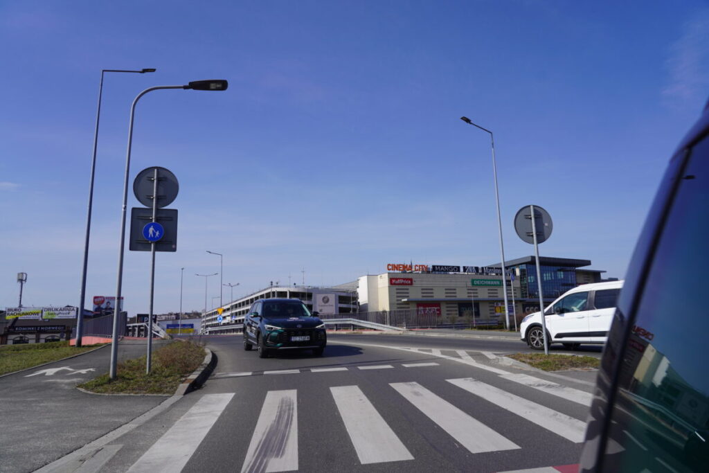 Europejskie korzenie zobowiązują. Test MG ZS Hybrid+ 31