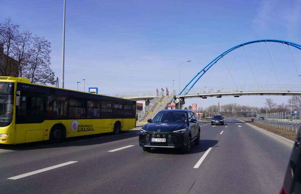 Europejskie korzenie zobowiązują. Test MG ZS Hybrid+ 40