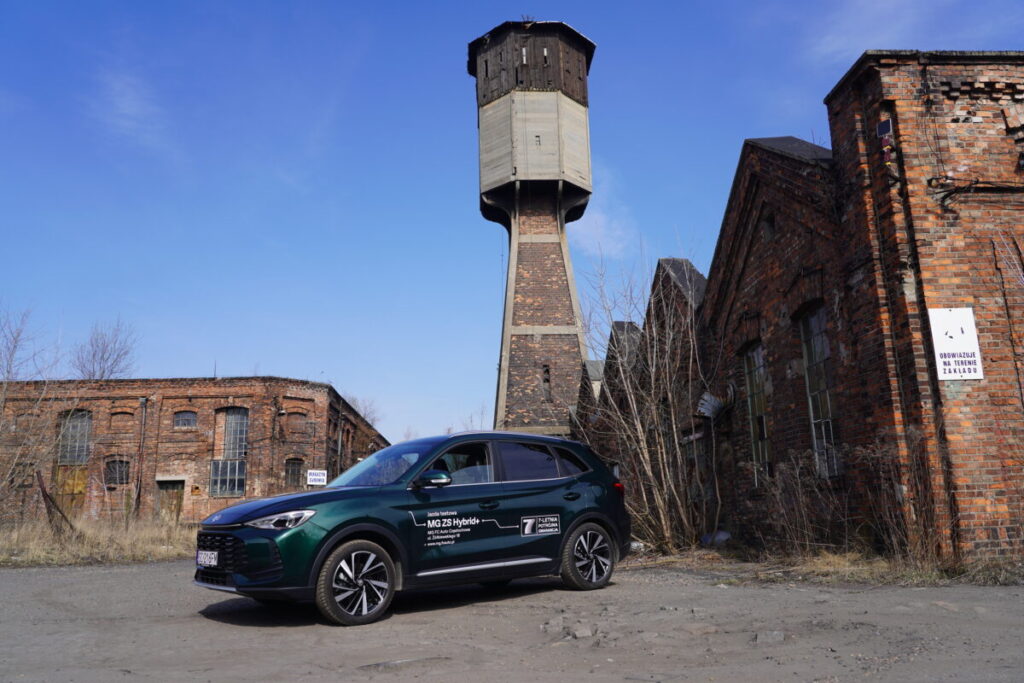 Europejskie korzenie zobowiązują. Test MG ZS Hybrid+ 64