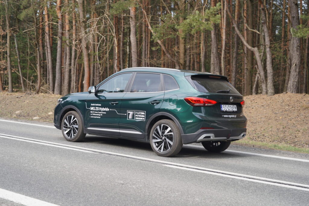 Europejskie korzenie zobowiązują. Test MG ZS Hybrid+ 49