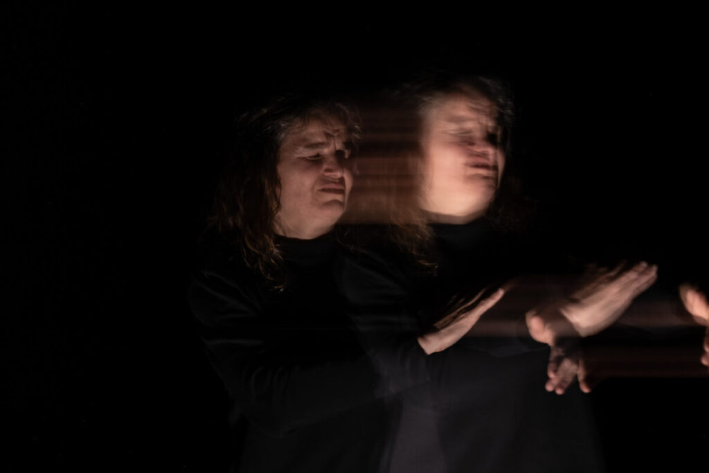 Olsztyński Teatr Głuchych zaprasza na bezpłatny spektakl "Moje ręce krzyczą" już w maju! 4