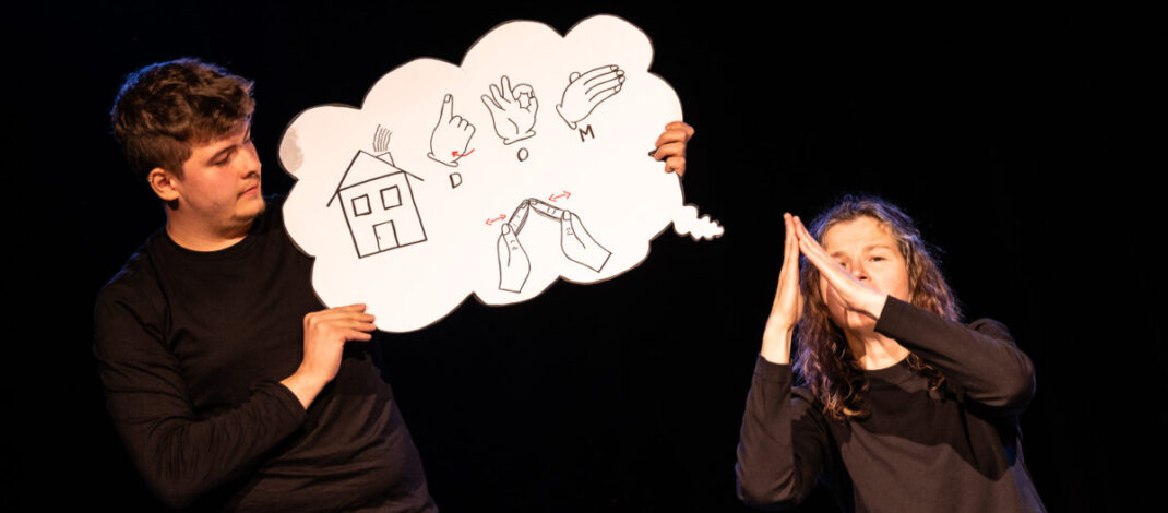 Olsztyński Teatr Głuchych zaprasza na bezpłatny spektakl „Moje ręce krzyczą” już w maju!