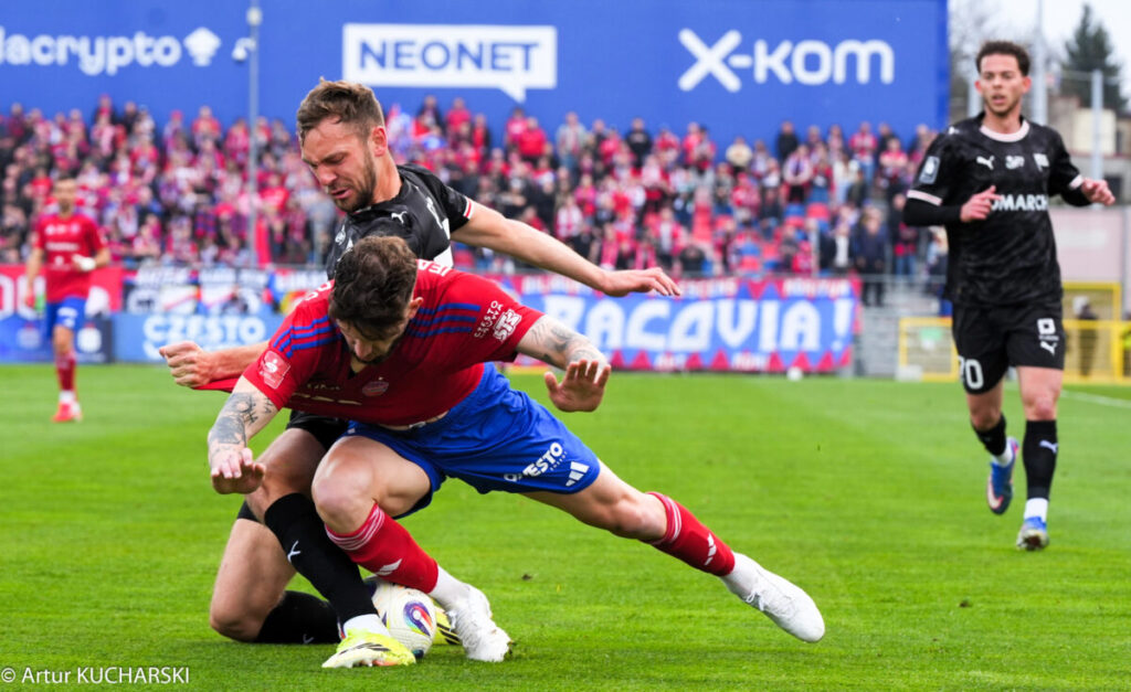Raków wysoko pokonał Cracovię, ale czołówka też wygrywała... 9