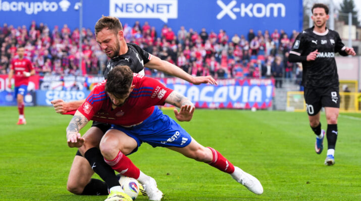 Czy trener Tomczyk będzie cieszyć się w Gdańsku z pierwszego wyjazdowego zwycięstwa Rakowa w PKO BP Ekstraklasie? 1